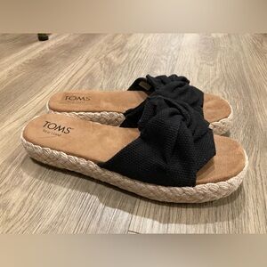 chunky TOMS Black abby platform espadrille sandal